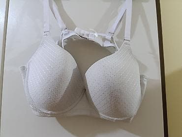 zenske broj: Beli ženski grudnjak sa blagim punjenjem i žicom. Ima podesive bretele at lalafo.rs — 1 zenske broj: Beli ženski grudnjak sa blagim punjenjem i žicom. Ima podesive bretele — 1