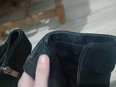 Ženske crne platforme/gležnjače na visoku blok potpeticu. - Model at lalafo.rs — 3 Ženske crne platforme/gležnjače na visoku blok potpeticu. - Model — 3