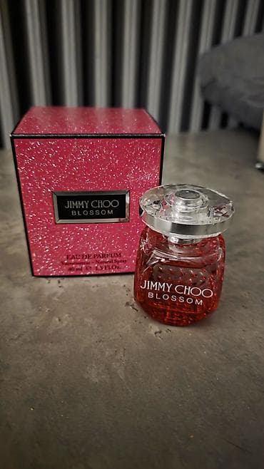 Jimmy Choo Blossom – Eau de Parfum, 40 ml (1.3 fl oz) - Ženski miris na lalafo.rs — 1 Jimmy Choo Blossom – Eau de Parfum, 40 ml (1.3 fl oz) - Ženski miris — 1