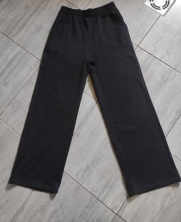 Women's Sweatsuits: Crne trenerke – ravnog kroja Crna trenerka kao nova -Velicina S moze i at lalafo.rs — 1 Women's Sweatsuits: Crne trenerke – ravnog kroja Crna trenerka kao nova -Velicina S moze i — 1