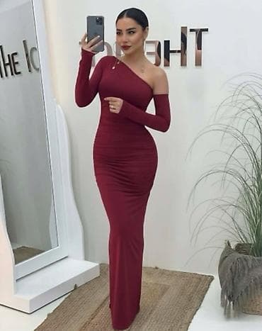 🩶Haljine
Cena 2600
Uni vel.
V20 na lalafo.rs 🩶Haljine
Cena 2600
Uni vel.
V20