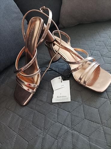 Nove bershka sandale roze gold 38 na lalafo.rs — 5 Nove bershka sandale roze gold 38 — 5