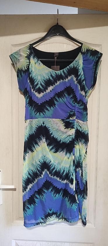 S.Oliver haljina, veličina 42 (DE 42 / FR 44 / IT 46 / UK 16 / US 12) na lalafo.rs — 10 S.Oliver haljina, veličina 42 (DE 42 / FR 44 / IT 46 / UK 16 / US 12) — 10