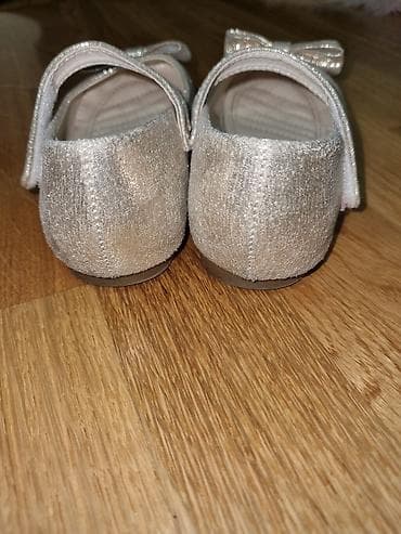 zenske broj: Baletankice za devojcice,zlatkaste boje sa sedefom,ocuvane,mekane i at lalafo.rs — 3 zenske broj: Baletankice za devojcice,zlatkaste boje sa sedefom,ocuvane,mekane i — 3