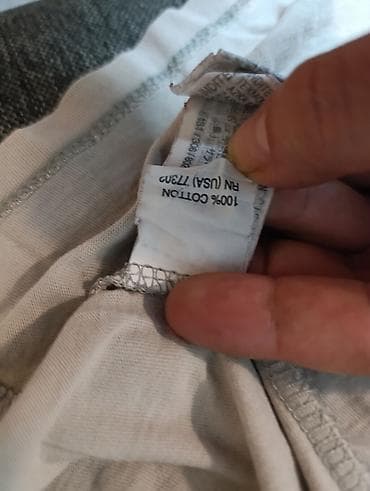 Zara majica sa printom sintisajzera/klavijature - Brend/model: Zara na lalafo.rs — 4 Zara majica sa printom sintisajzera/klavijature - Brend/model: Zara — 4