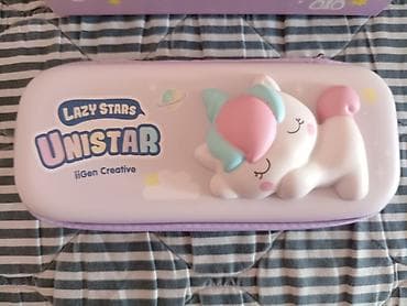 Nova prelepa pernica,sa squishy jednorogom, u kutiji na lalafo.rs — 3 Nova prelepa pernica,sa squishy jednorogom, u kutiji — 3