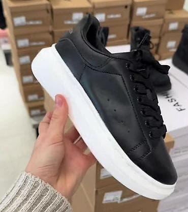 Brojevi
36-40
2000 din 💥 na lalafo.rs — 1 Brojevi
36-40
2000 din 💥 — 1