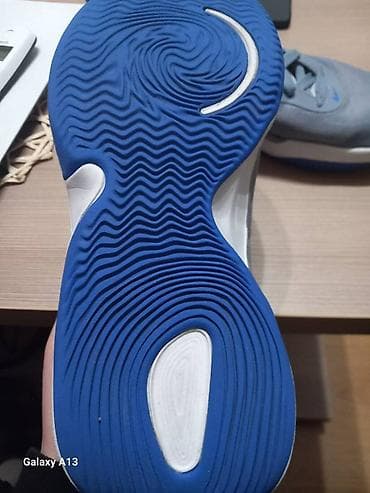 Nike patike za košarku u odličnom stanju,broj 41.5,za vise informacije at lalafo.rs — 3 Nike patike za košarku u odličnom stanju,broj 41.5,za vise informacije — 3