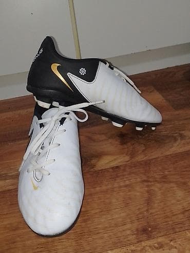 Nike kopačke za prirodnu travu br 36 - Model: Nike (klasična linija sa at lalafo.rs — 3 Nike kopačke za prirodnu travu br 36 - Model: Nike (klasična linija sa — 3