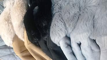 Dostupne velicine S M L. Cena 4000 dinara na lalafo.rs — 3 Dostupne velicine S M L. Cena 4000 dinara — 3