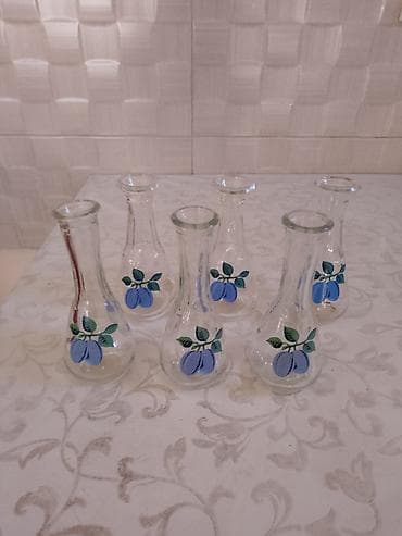 Set od šest čokanjčića za rakiju/likere – 6 kom - Materijal: providno na lalafo.rs Set od šest čokanjčića za rakiju/likere – 6 kom - Materijal: providno