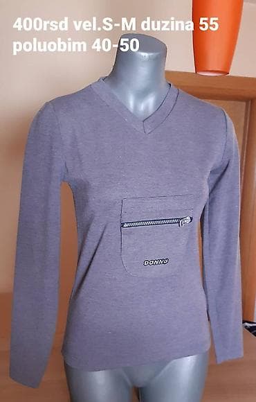 Siva ženska majica dugih rukava „Mini Donno”. V-izrez, prijatan na lalafo.rs — 1 Siva ženska majica dugih rukava „Mini Donno”. V-izrez, prijatan — 1