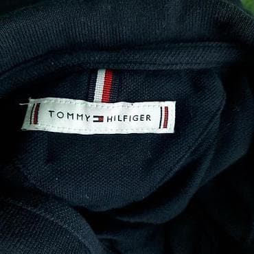 Majica tommy hilfiger, vel. M, slim fit, polo marka: tommy hilfiger na lalafo.rs — 3 Majica tommy hilfiger, vel. M, slim fit, polo marka: tommy hilfiger — 3