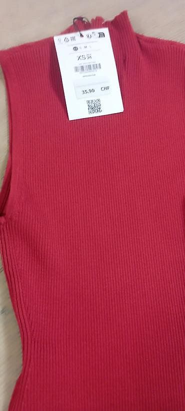 Rebrasta uska haljina bez rukava, brend Bershka. - Boja: intenzivno na lalafo.rs — 2 Rebrasta uska haljina bez rukava, brend Bershka. - Boja: intenzivno — 2