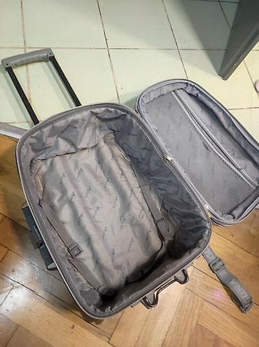 Kofer LAGUNA srednji platneni ispravan dobar plavi oko 50 /40 /25 na lalafo.rs — 5 Kofer LAGUNA srednji platneni ispravan dobar plavi oko 50 /40 /25 — 5