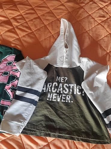 Set od 2 sportska gornja dela oba za 600 dinara. (kratke at lalafo.rs — 4 Set od 2 sportska gornja dela oba za 600 dinara. (kratke — 4