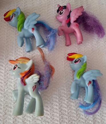 Obiman set igračaka inspirisan serijalom My Little Pony. Uključuje na lalafo.rs — 10 Obiman set igračaka inspirisan serijalom My Little Pony. Uključuje — 10