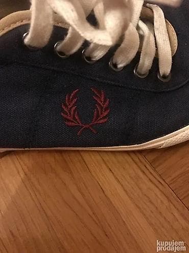 Original Fred Perry patike 42/43 Odozgo platno djon meka guma TOP na lalafo.rs — 4 Original Fred Perry patike 42/43 Odozgo platno djon meka guma TOP — 4