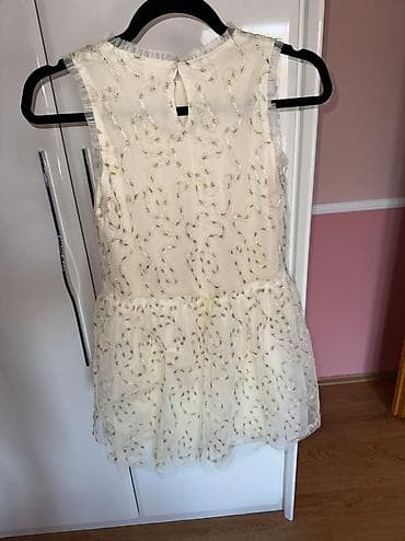 Zara haljina vel. 10
Jednom obucena, kao nova, predivna na lalafo.rs — 4 Zara haljina vel. 10
Jednom obucena, kao nova, predivna — 4