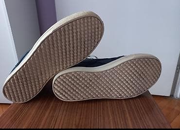 Duboke patike Reebok Ortholite. Nošene 3-4 puta, u odličnom stanju at lalafo.rs — 6 Duboke patike Reebok Ortholite. Nošene 3-4 puta, u odličnom stanju — 6