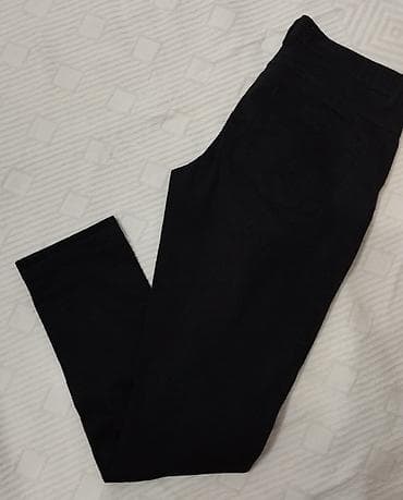 Crne farmerke.
Vel.40
pogledajte i ostale moje oglase na lalafo.rs — 1 Crne farmerke.
Vel.40
pogledajte i ostale moje oglase — 1