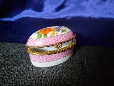 Ironing Boards: Jewelry box, color - Multicolored, New at lalafo.rs — 2 Ironing Boards: Jewelry box, color - Multicolored, New — 2