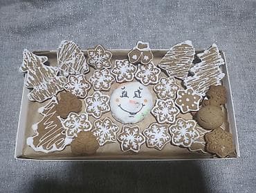 Novogodišnji set ručno dekorisanih medenjaka - Tematski motivi na lalafo.rs — 4 Novogodišnji set ručno dekorisanih medenjaka - Tematski motivi — 4