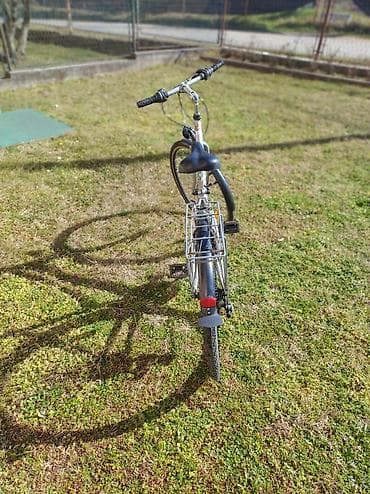 Bicycles for adults: Gradski/treking bicikl sa niskim (step-through) ramom – idealan za at lalafo.rs — 3 Bicycles for adults: Gradski/treking bicikl sa niskim (step-through) ramom – idealan za — 3