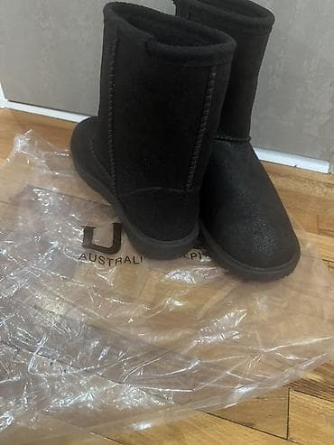 Ugg obuća 41, bоја - Crna na lalafo.rs Ugg obuća 41, bоја - Crna