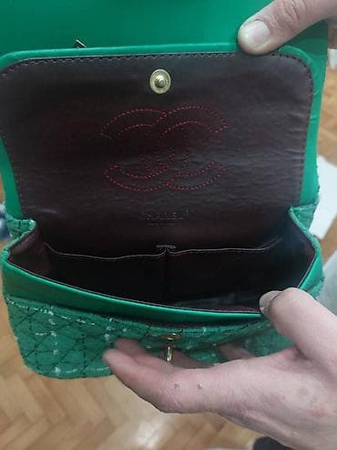 ** Torbica **
Dimenzije su:
- dužina: 18 cm
- širina: 25 cm at lalafo.rs — 3 ** Torbica **
Dimenzije su:
- dužina: 18 cm
- širina: 25 cm — 3
