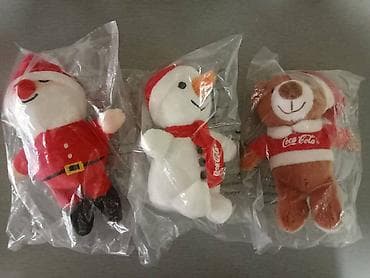 Plišane lutke coca-cola; fino-nove cena 500 din. Za jednu coca cola at lalafo.rs — 1 Plišane lutke coca-cola; fino-nove cena 500 din. Za jednu coca cola — 1