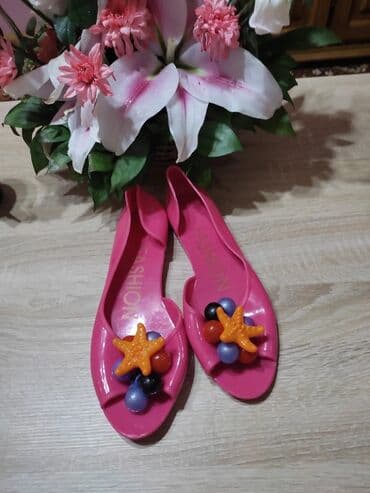 Sandale, 41 na lalafo.rs Sandale, 41