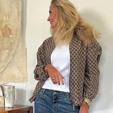 ⚜️ Jaknica univerzalna velicina
⚜️ Cena 2000 din na lalafo.rs ⚜️ Jaknica univerzalna velicina
⚜️ Cena 2000 din