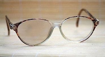 DIZAJNERSKI dioptrijski ram za naočare. Izvrstan, prelep dizajnerski na lalafo.rs — 2 DIZAJNERSKI dioptrijski ram za naočare. Izvrstan, prelep dizajnerski — 2