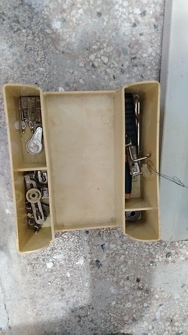 Masina za sivenje, visak mi je. Cena 2000 din na lalafo.rs — 2 Masina za sivenje, visak mi je. Cena 2000 din — 2