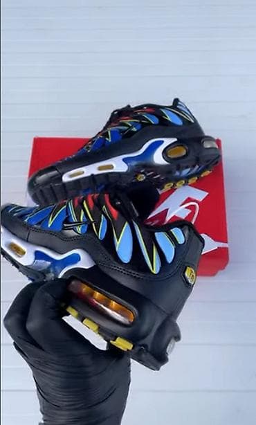 Nike air max tn shark patike A klasa NOVO Novo Brojevi 36 do 41 Sa na lalafo.rs — 3 Nike air max tn shark patike A klasa NOVO Novo Brojevi 36 do 41 Sa — 3