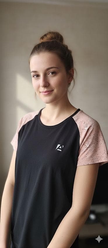 Ženska sportska majica kratkih rukava - Dizajn: raglan kroj sa na lalafo.rs Ženska sportska majica kratkih rukava - Dizajn: raglan kroj sa