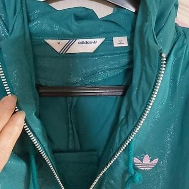 Adidas Originals ženska sportska jakna s kapuljačom. Kao nova na lalafo.rs — 5 Adidas Originals ženska sportska jakna s kapuljačom. Kao nova — 5