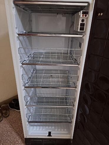 Electrolux zamrzivač, 170l, sa jednom korpom, ručno odmrzavanje. U na lalafo.rs — 1 Electrolux zamrzivač, 170l, sa jednom korpom, ručno odmrzavanje. U — 1