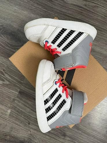 Adidas pakikice nošene, očuvane, broj 23 na lalafo.rs — 4 Adidas pakikice nošene, očuvane, broj 23 — 4