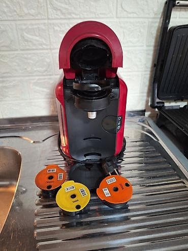 Bosch kaf aparat na kapsule – kompaktan model u crvenoj boji na lalafo.rs — 3 Bosch kaf aparat na kapsule – kompaktan model u crvenoj boji — 3