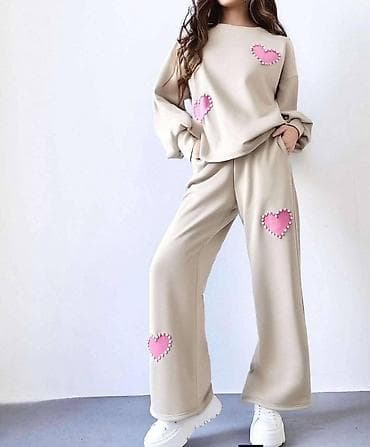 Damski komplet trenerke – duks + pantalone širokih nogavica - Model na lalafo.rs — 4 Damski komplet trenerke – duks + pantalone širokih nogavica - Model — 4