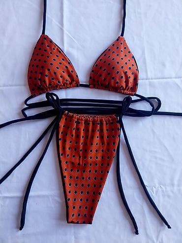 Swimwear: Dvodijelni bikini sa tufnama – klasičan trouglić - Model: trouglasti at lalafo.rs — 3 Swimwear: Dvodijelni bikini sa tufnama – klasičan trouglić - Model: trouglasti — 3