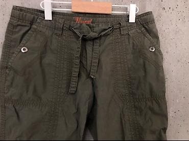 Nove DIVNOG, PRIJATNOG MATERIJALA BERMUDE Velicina 13 - 14 god (164) na lalafo.rs — 4 Nove DIVNOG, PRIJATNOG MATERIJALA BERMUDE Velicina 13 - 14 god (164) — 4