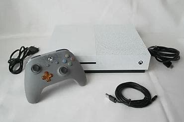 Xbox One S konzola, u odličnom radnom i fizičkom stanju. Podrška za na lalafo.rs Xbox One S konzola, u odličnom radnom i fizičkom stanju. Podrška za