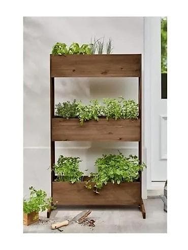 Drvena vertikalna saksija/ležista za biljke – 3 nivoa - Materijal na lalafo.rs Drvena vertikalna saksija/ležista za biljke – 3 nivoa - Materijal