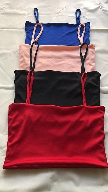 Majica crop top na tanke bratele sa na lalafo.rs — 1 Majica crop top na tanke bratele sa — 1