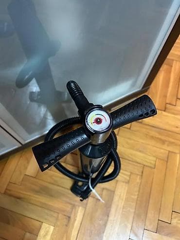 Ručna pumpa sa manometrom – za gume, lopte, bazene i druge napuhljive na lalafo.rs Ručna pumpa sa manometrom – za gume, lopte, bazene i druge napuhljive