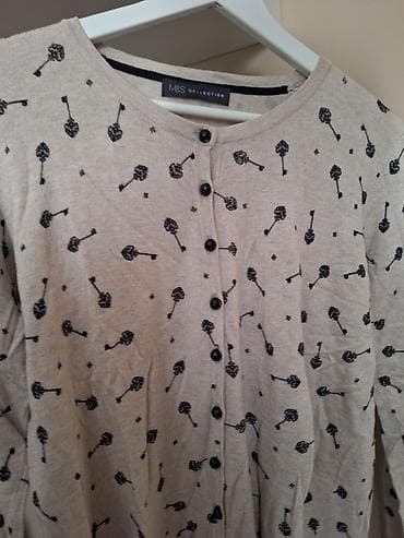 Marks&Spencer dzemperic bez boje sa dwzenom kluceva koji se na lalafo.rs — 2 Marks&Spencer dzemperic bez boje sa dwzenom kluceva koji se — 2