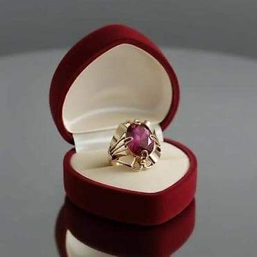 Zlatni prsten sa rubin-crvenim kamenom - Impozantan prsten izrađen od na lalafo.rs — 1 Zlatni prsten sa rubin-crvenim kamenom - Impozantan prsten izrađen od — 1